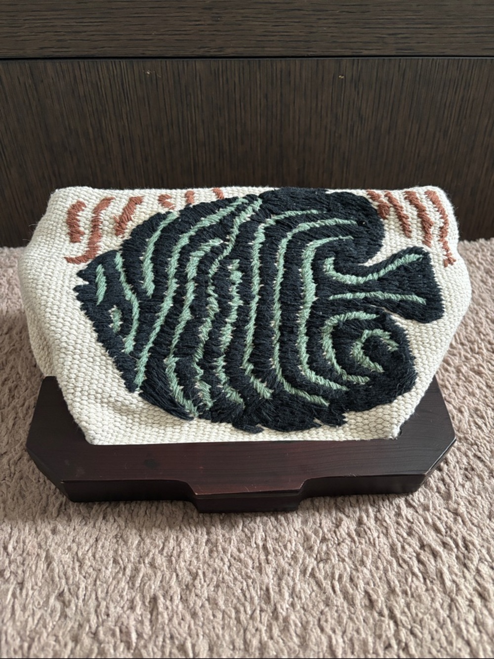 Zara Cream Woven Evening Clutch with Wood-Accent Frame - Picture 3 of 7